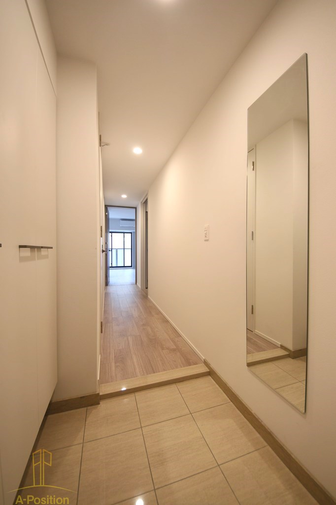 玄関　レジュールアッシュ谷町四丁目グランクラス