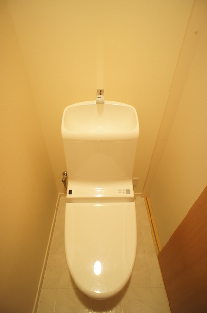 トイレ　バストイレ別なので毎日快適にお過ごしいただけます♪