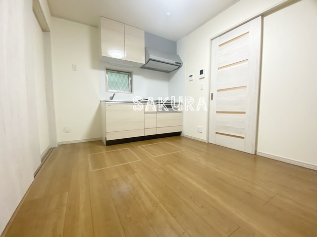 居室・リビング　使いやすい形の為、レイアウトを楽しめます♪