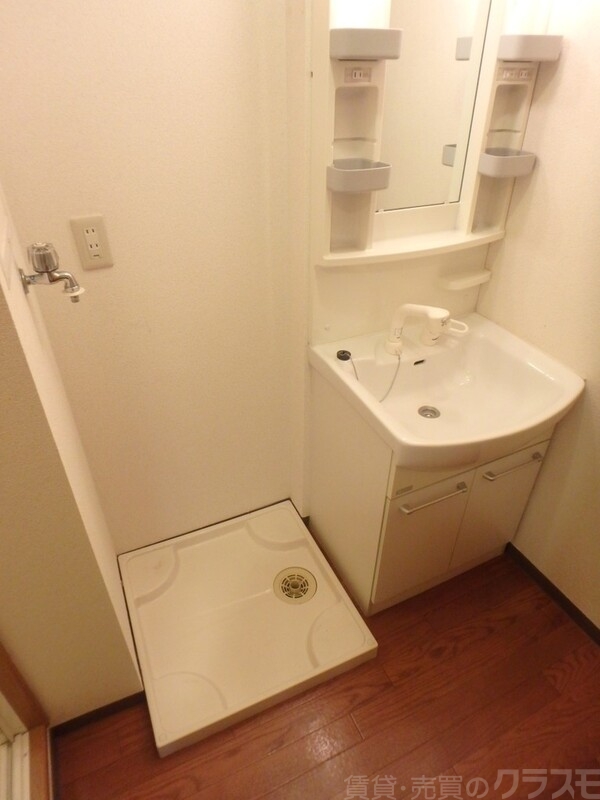 その他設備　室内洗濯機置場です♪