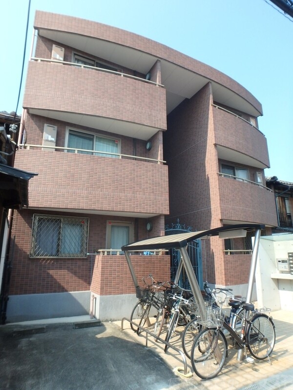 建物外観　オシャレな外観ですね♪