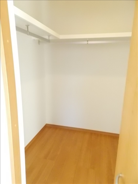 収納　ウォークインクローゼット