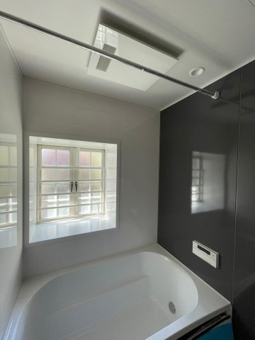 バス・シャワールーム　新しい浴室に交換します