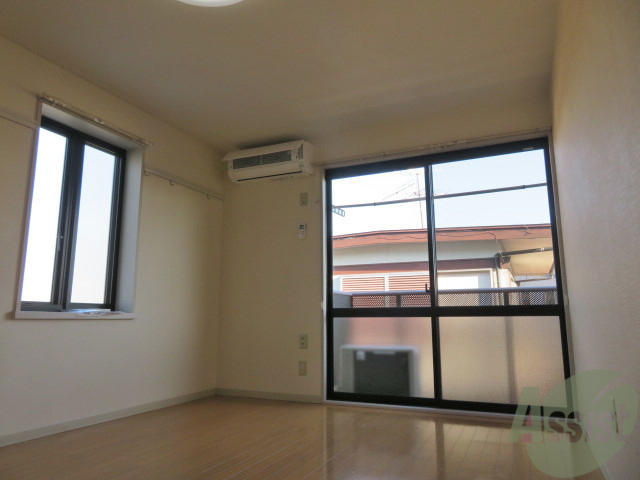 居室・リビング　陽当たりが良く気持ちよく過ごせるリビングです。