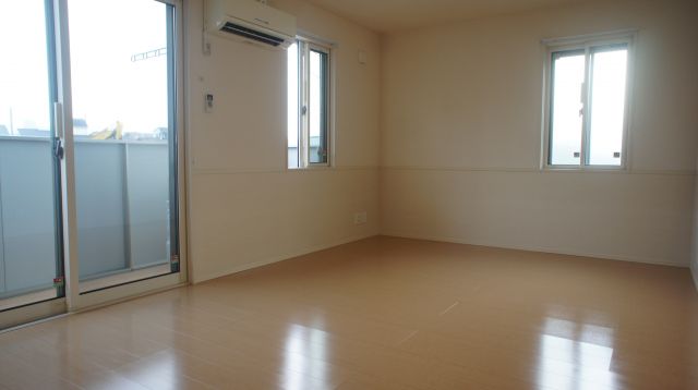 居室・リビング　洋室を広げて広いリビングにも可能です