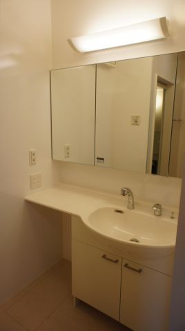 洗面設備　忙しい朝には欠かせない洗面所です