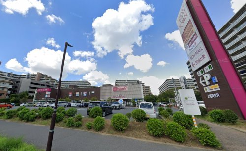 スーパー　イオンタウン新船橋（スーパー）まで555m