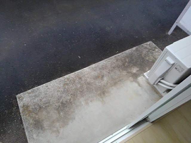 バルコニー　テラス