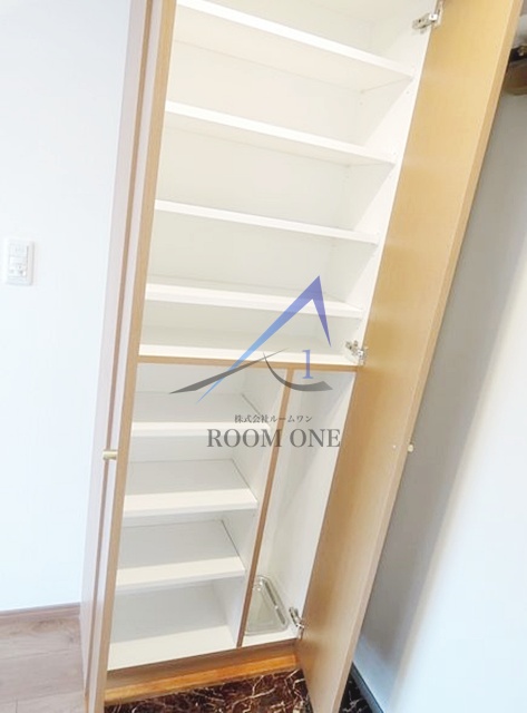 収納　シューズボックスです。