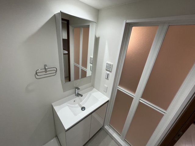 洗面設備　独立洗面化粧台付きでおすすめです！