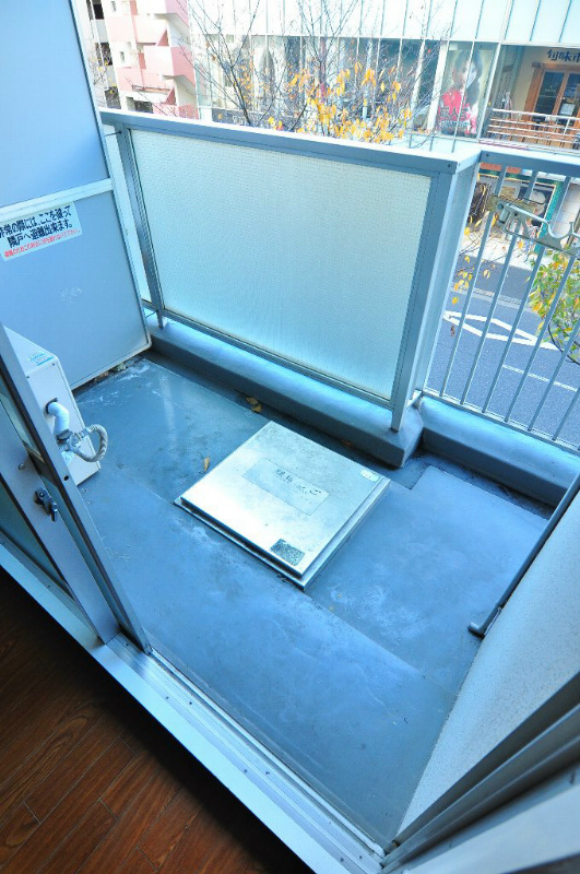 バルコニー　同仕様写真使用