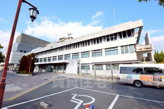 その他　柏原市役所（その他）まで925m