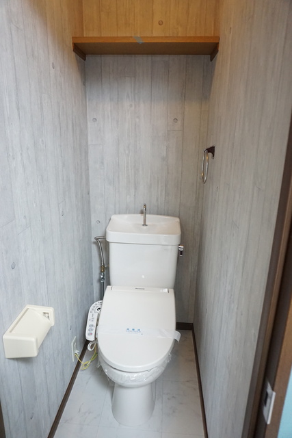 トイレ　★トイレは洗浄便座です★