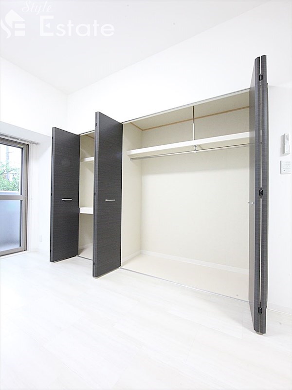 収納　クローゼット