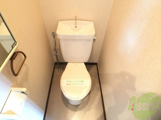 トイレ　トイレスペースも狭くないというのも大事なポイントですよね。