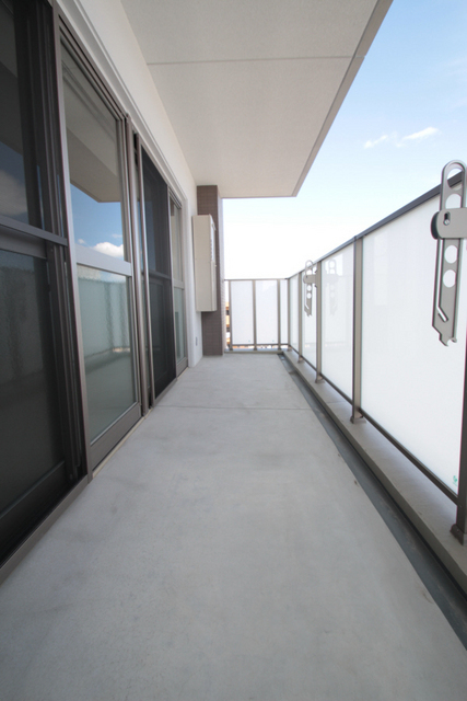 バルコニー　※別室（反転タイプ）のお写真です。