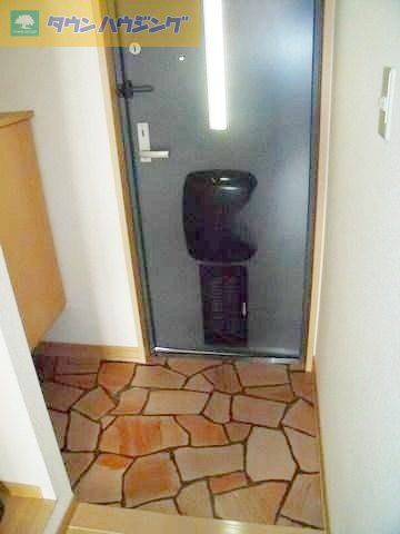 玄関　シューズボックス付きの玄関です