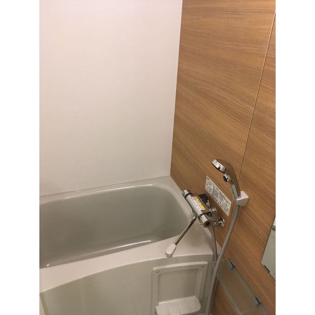 バス・シャワールーム　日々の疲れを癒すお風呂付です