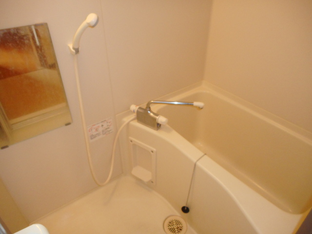 バス・シャワールーム　浴室乾燥機付きバスルーム