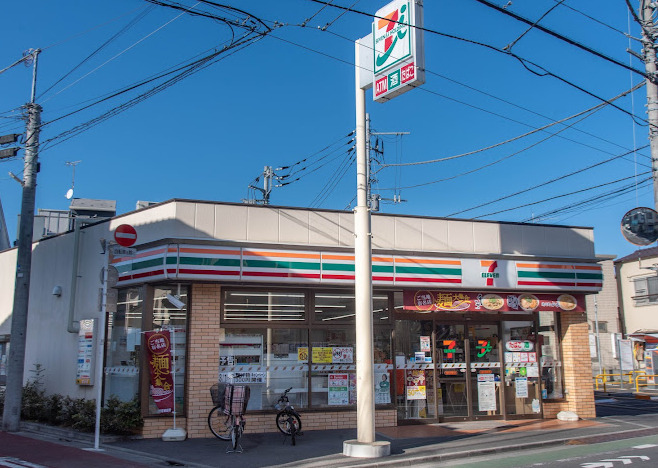 コンビニ　セブンイレブン 杉並天沼通り店（コンビニ）まで708m