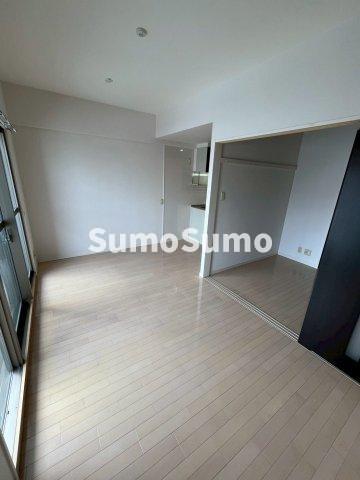 居室・リビング　ゆったり過ごせる居間です