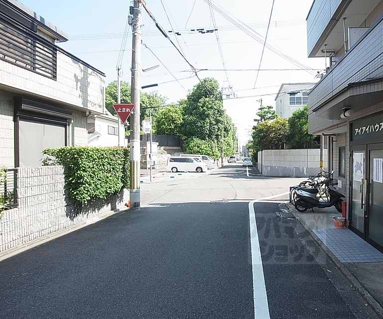 その他　全面道路です。