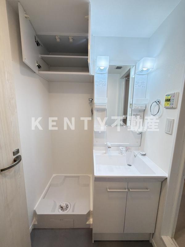 洗面設備　スペースが確保できる洗面所です