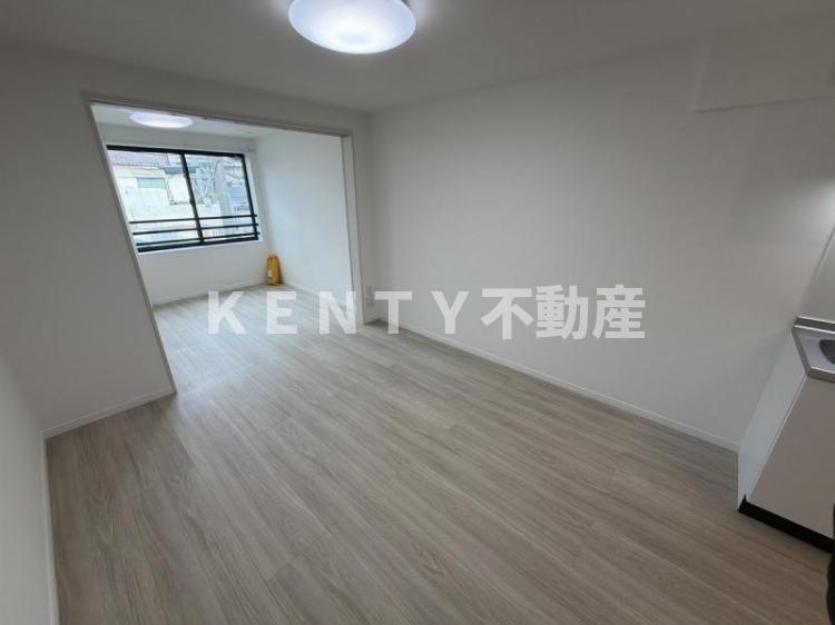 居室・リビング　ゆったり過ごせる居間です