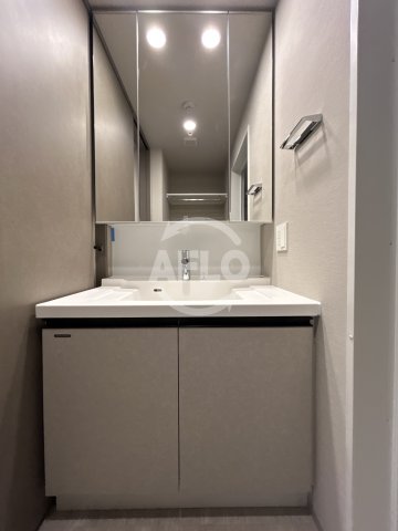 洗面設備　ジオエント梅田北リバーフロント　独立洗面台