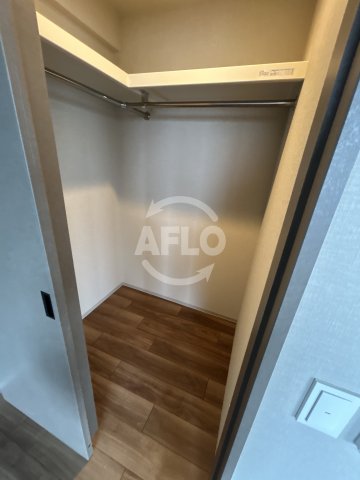 収納　ジオエント梅田北リバーフロント　ウォークインクローゼット