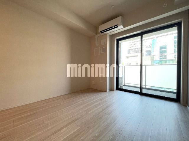 居室・リビング　別号室の参考写真