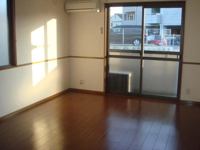 居室・リビング　同型反転タイプ