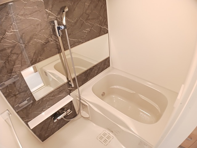 バス・シャワールーム　同物件他部屋写真 反転の場合有現況優先