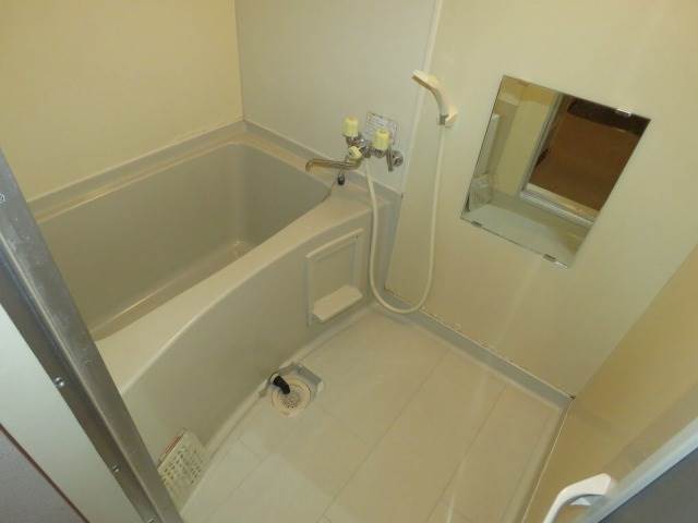 バス・シャワールーム　浴室