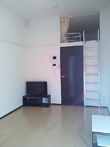 居室・リビング　写真は101号室のものとなります