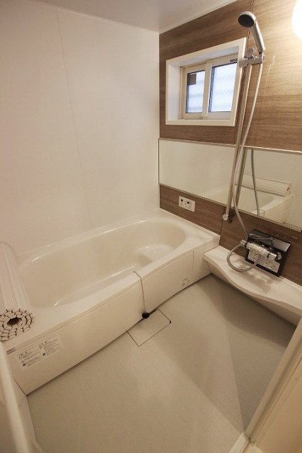バス・シャワールーム　同物件別号室の写真です。