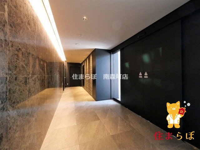 エントランス　共用部の印象も大切に