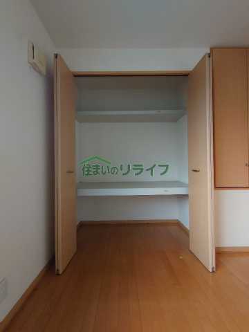 収納　別部屋参考写真となります。