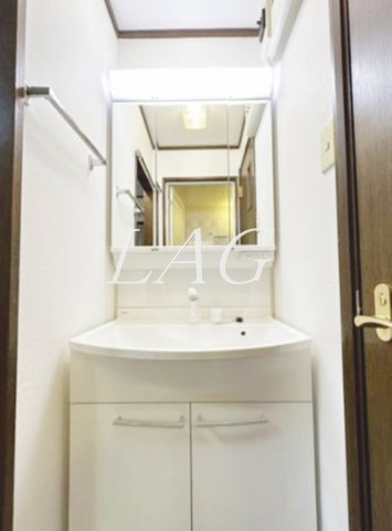 洗面設備　独立洗面台です。