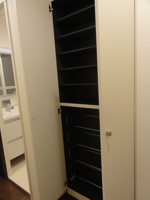 玄関　★高さのある下駄箱★