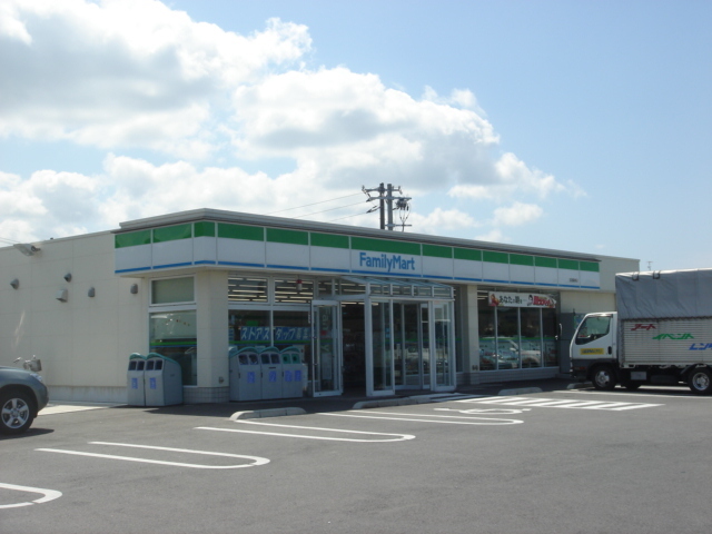その他　ファミリーマート玉造温泉店（その他）まで654m
