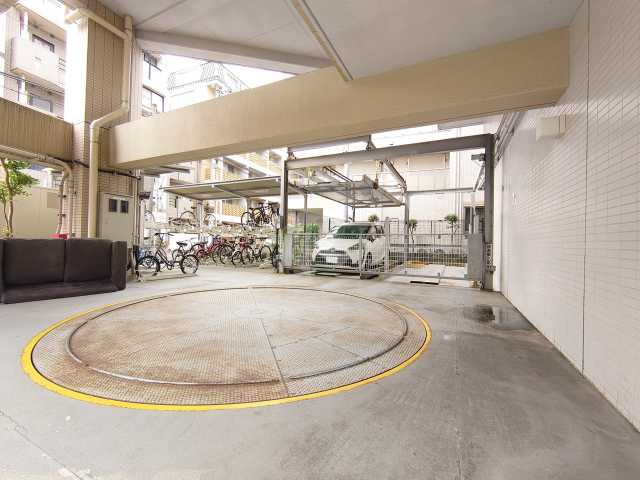 駐車場　レジディア恵比寿南