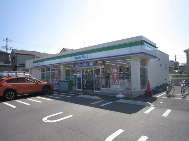 コンビニ　ファミリーマート久喜東店（コンビニ）まで627m