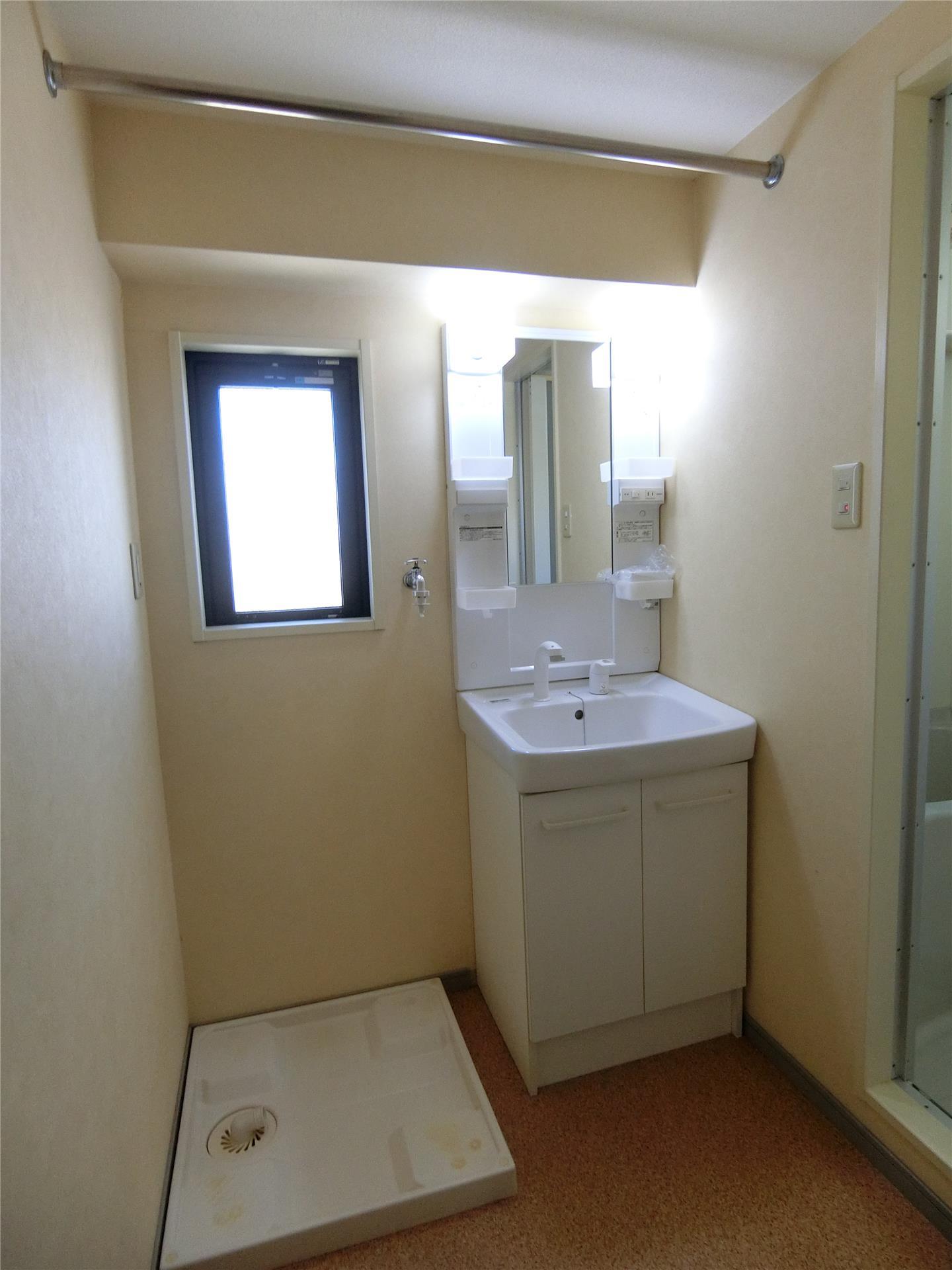 洗面設備　同タイプ別部屋の写真です