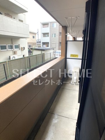 バルコニー　お洗濯にも便利なバルコニー付き 同型タイプ