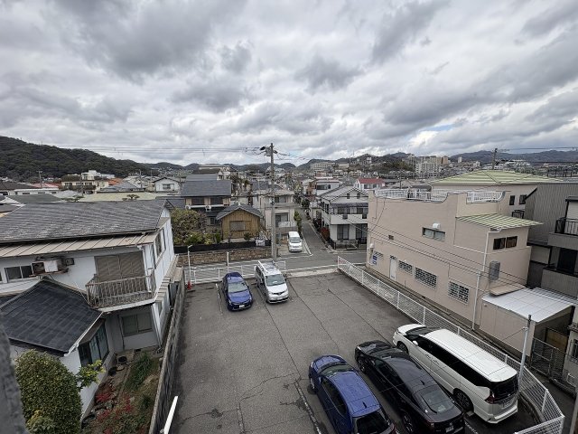 バルコニー　バルコニーがあります