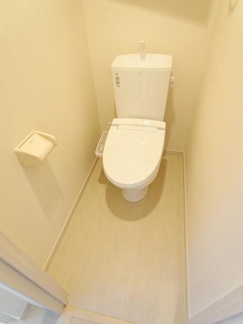 トイレ　★お部屋探しは株式会社タウンハウジング東京まで★