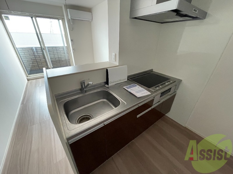 キッチン　キッチンは２口コンロのシステムキッチンです。いかがでしょうか