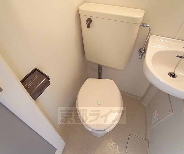 トイレ　清潔感のあるトイレです。