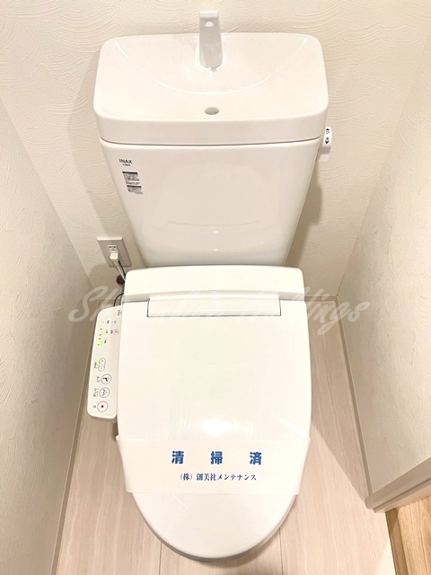 トイレ　温水洗浄便座付き♪